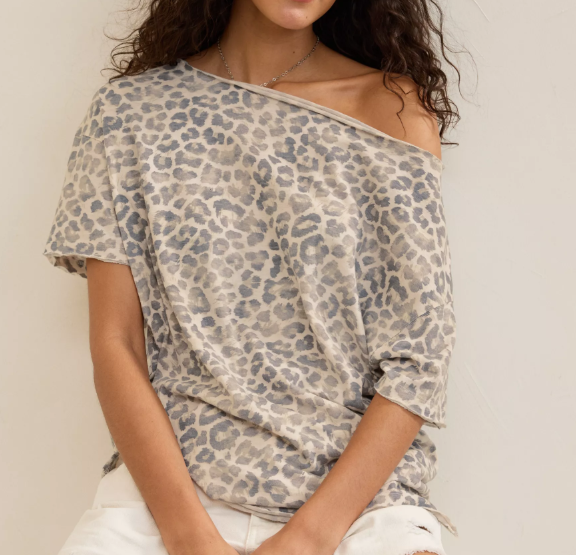 Grey‑Tone Leopard Off‑The‑Shoulder Short Sleeve T‑Shirt for Women